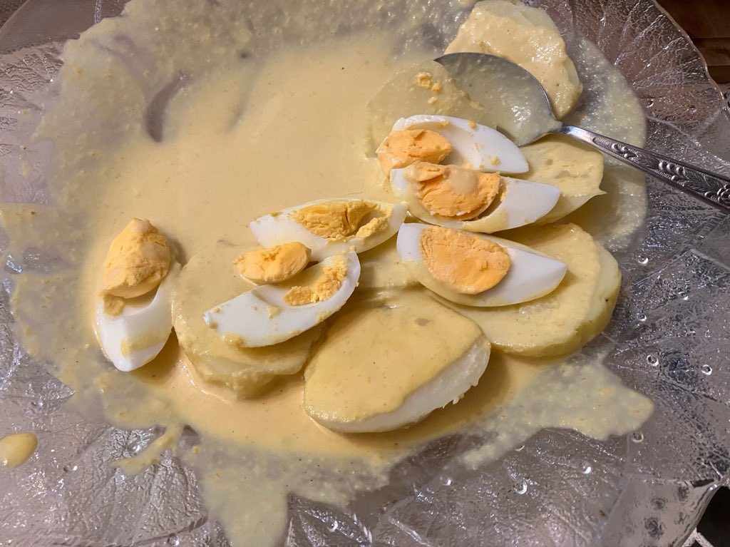 porichan_neru's tweet photo. Amiga peruana cocino🤤🤤 https://t.co/BpJLlTJng8