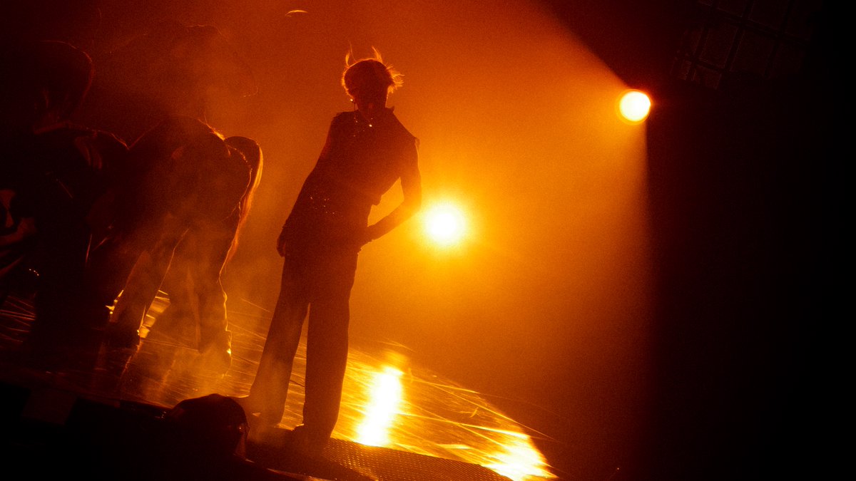 616holysound's tweet photo. 260919 태민 LiMiNaL in Seoul
#태민 #TAEMIN #テミン https://t.co/cYzeEJj7SV