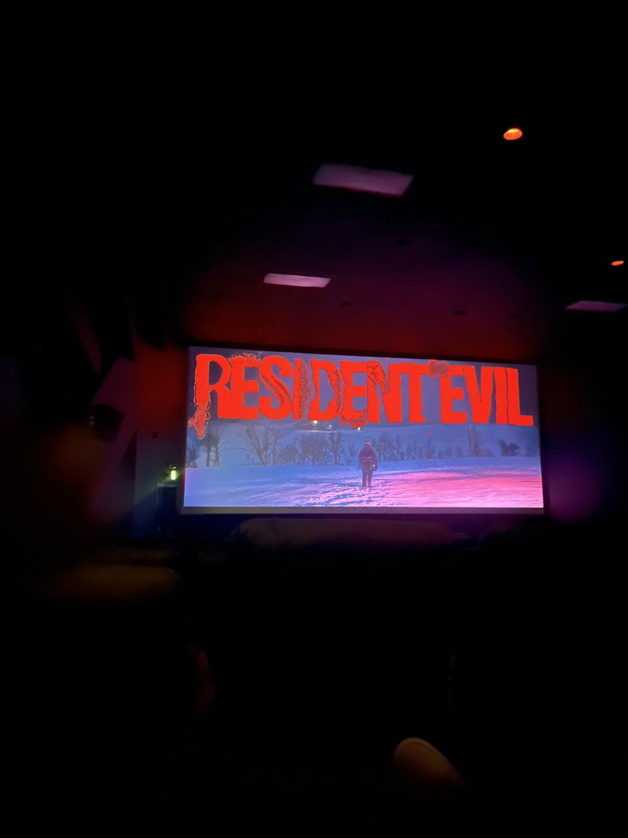 candyboymo's tweet photo. Just Watched resident evil https://t.co/Hefvm7nbVq