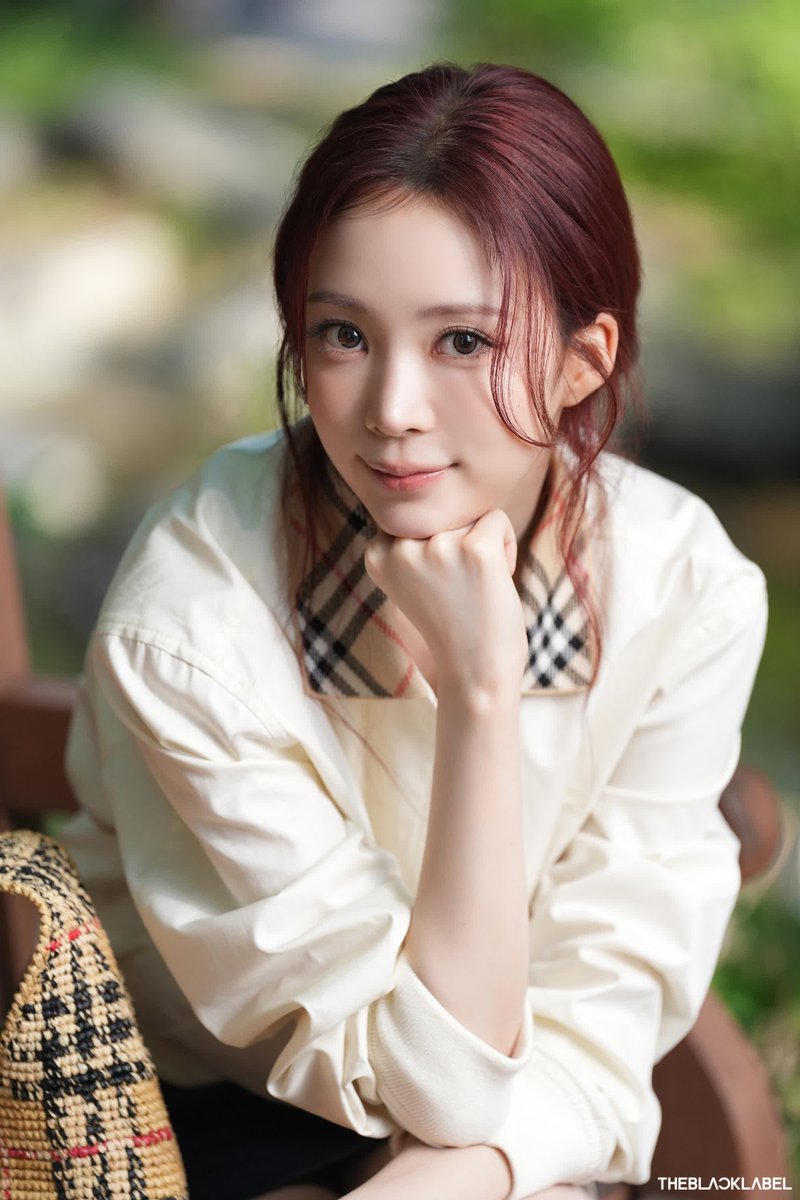 1998LAUNARE's tweet photo. bau duit https://t.co/Yxk8aWMYEF
