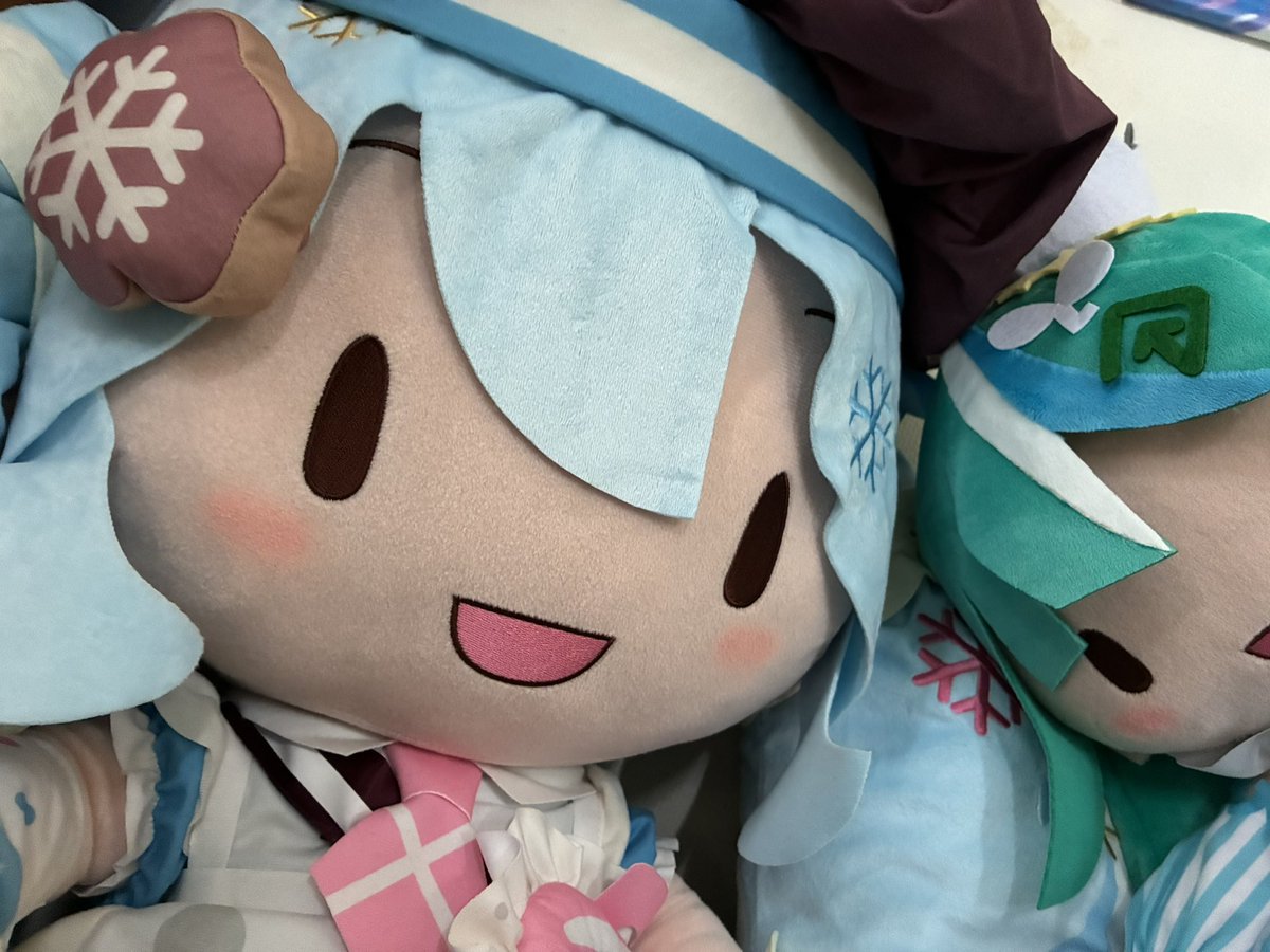 setsunafrozen's tweet photo. おはぱて！
映り込みろぴ https://t.co/rwGchckOVx