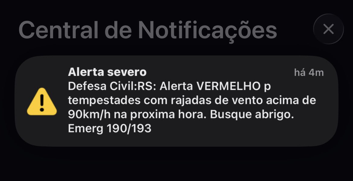 kahrenciaa's tweet photo. dai finalmente tu consegue pegar no sono mas acorda pq se assusta com o barulho da notificação mas opa teu celular tá sempre silenciado então tu te assusta mais ainda pq sabe que é da defesa civil https://t.co/ndd1pBtGgH