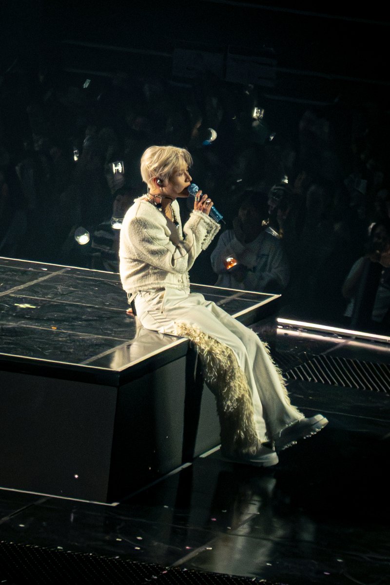 616holysound's tweet photo. 260919 태민 LiMiNaL in Seoul
#태민 #TAEMIN #テミン https://t.co/OgtV9oOA7h