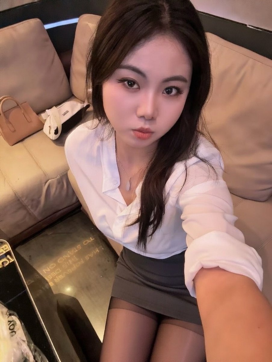 wulongo's tweet photo. 身材极品的反差人妻。

想打分制图，私我 https://t.co/RQd4zeKdGf