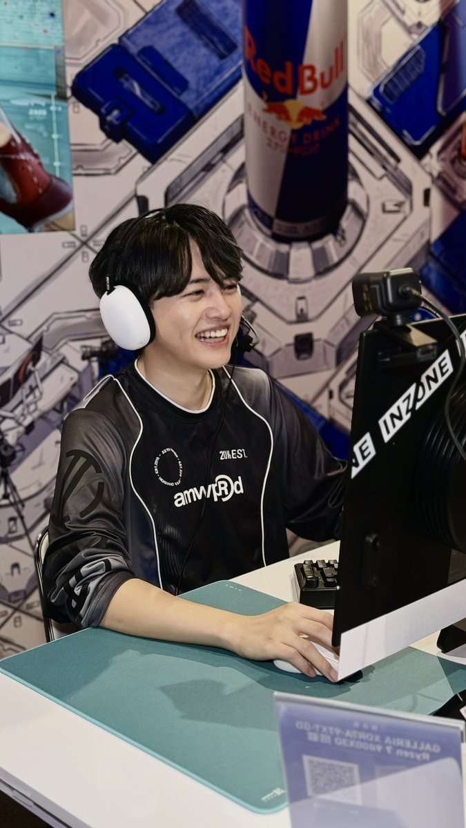 yksbak's tweet photo. TGS3日目
valoしてるときの推しがほんとにいい🫶
#RedBull_TGS2026
#TGS2026
#Laz https://t.co/XAySWLQInT