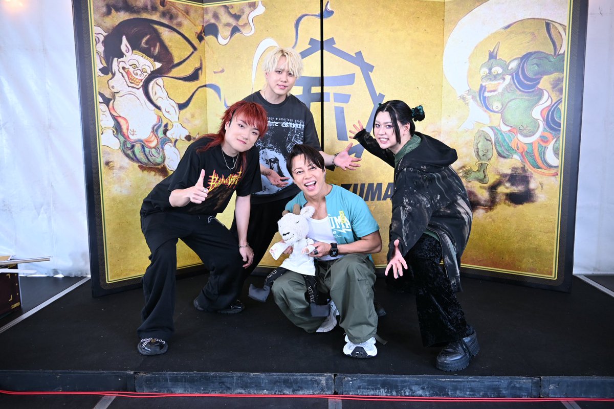Chev0n's tweet photo. 𓃲𓃵 #フェストイナズマ 𓃲𓃵

1.FLASH BACK!!!!!!!!
2.冥冥
3.春の亡霊
4.さよならになりました
5.B612
6.銃電中
7.ダンス・デカダンス

🎧本日のセットリスト🎧
https://t.co/fJez19no0x

初滋賀初イナズマ雷神STAGEトッパー
気持ちの良い晴天に霹靂しに参りました.

それでは(咳払い)

消臭 https://t.co/Vi621vCyVJ