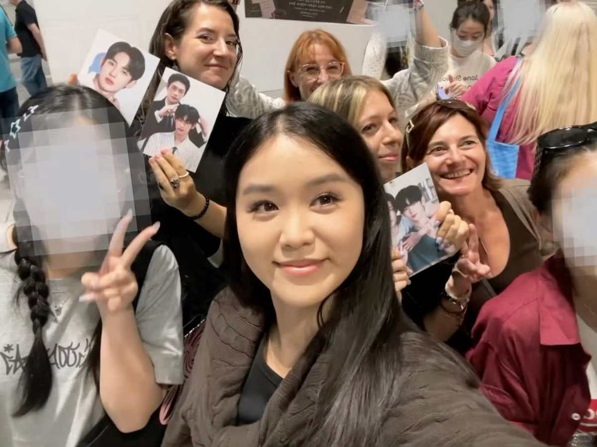 tmaieee's tweet photo. Thật sự rất vui vì có nhiều người yêu quý Siwoo tới như vậy luôn á☺️
#parksiwoo
#박시우 https://t.co/QFV8xu3mrA