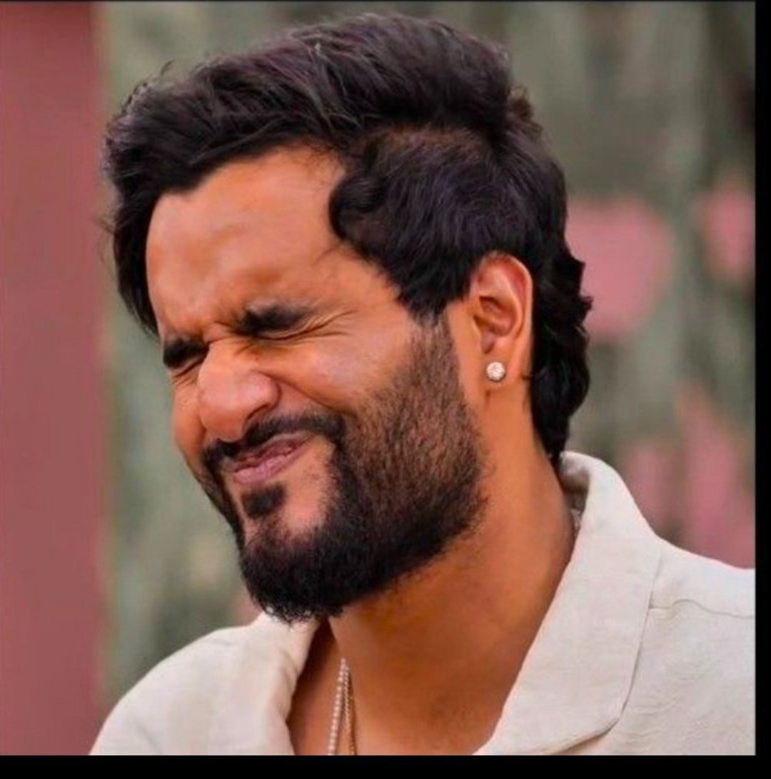 8d1ted's tweet photo. @Shanaboy45 Fukra ka tatte apne bapp elvish se move on nahi ho pa rhe🥀 cry hard mf https://t.co/sY0Vnl1w5v