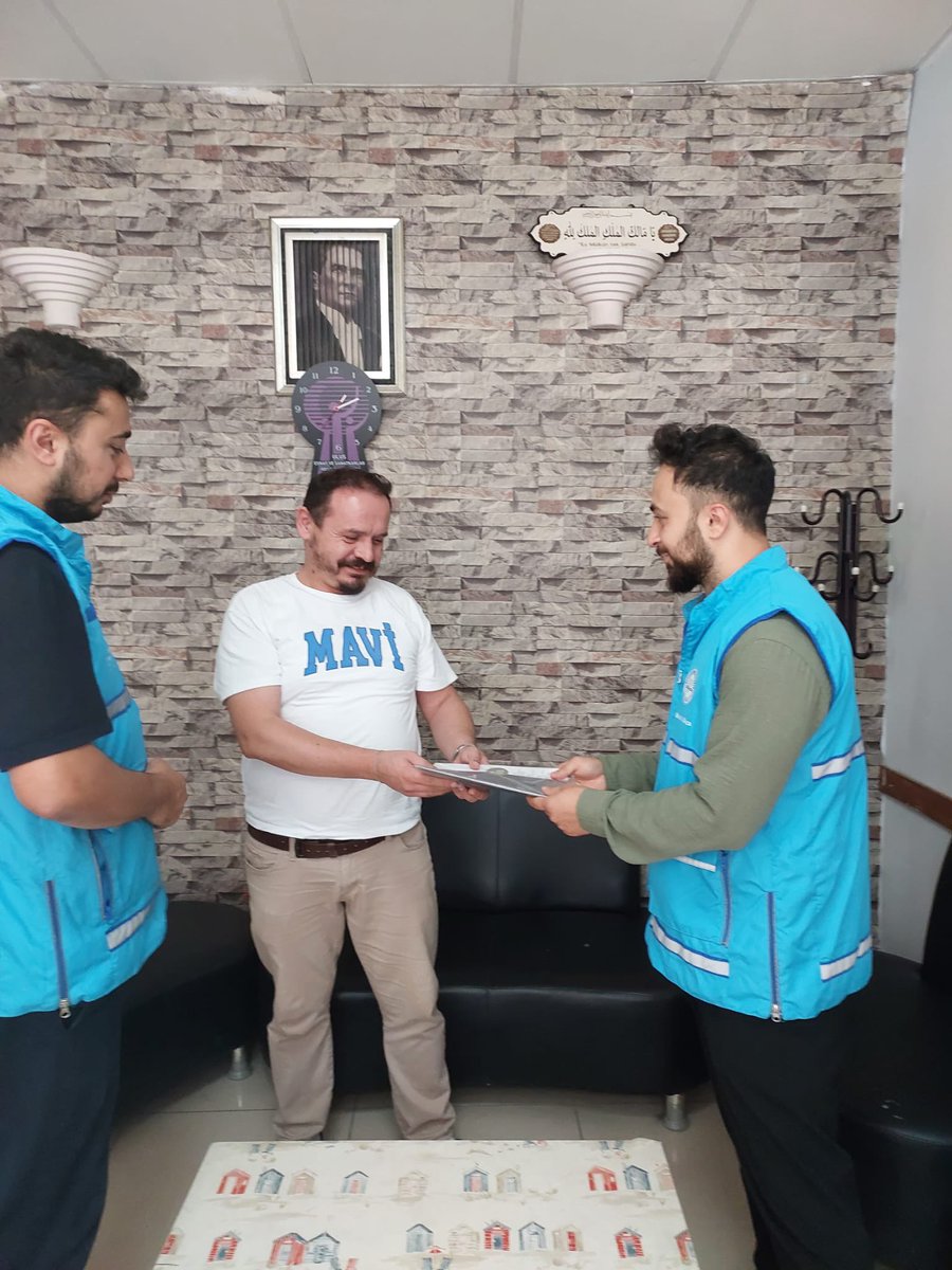 UlusMuftuluk's tweet photo. Ahilik Haftası’nda Esnaflarımıza Diyanet Dergisi Hediye Ettik https://t.co/t29QYswMMn