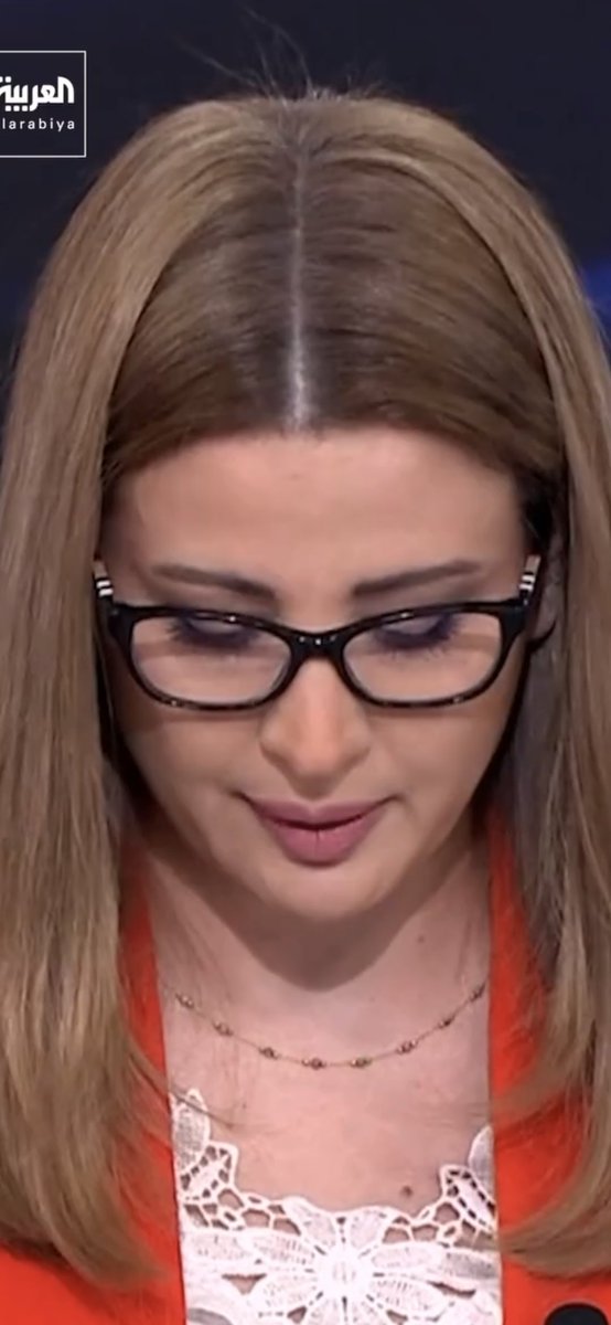 zezoaliraqi150's tweet photo. الجميلة ريم بو قمرة ( ٤٢ سنة ) مذيعة قناة العربية يوم أمس ❤️❤️❤️❤️ https://t.co/Or4qc8hwF8