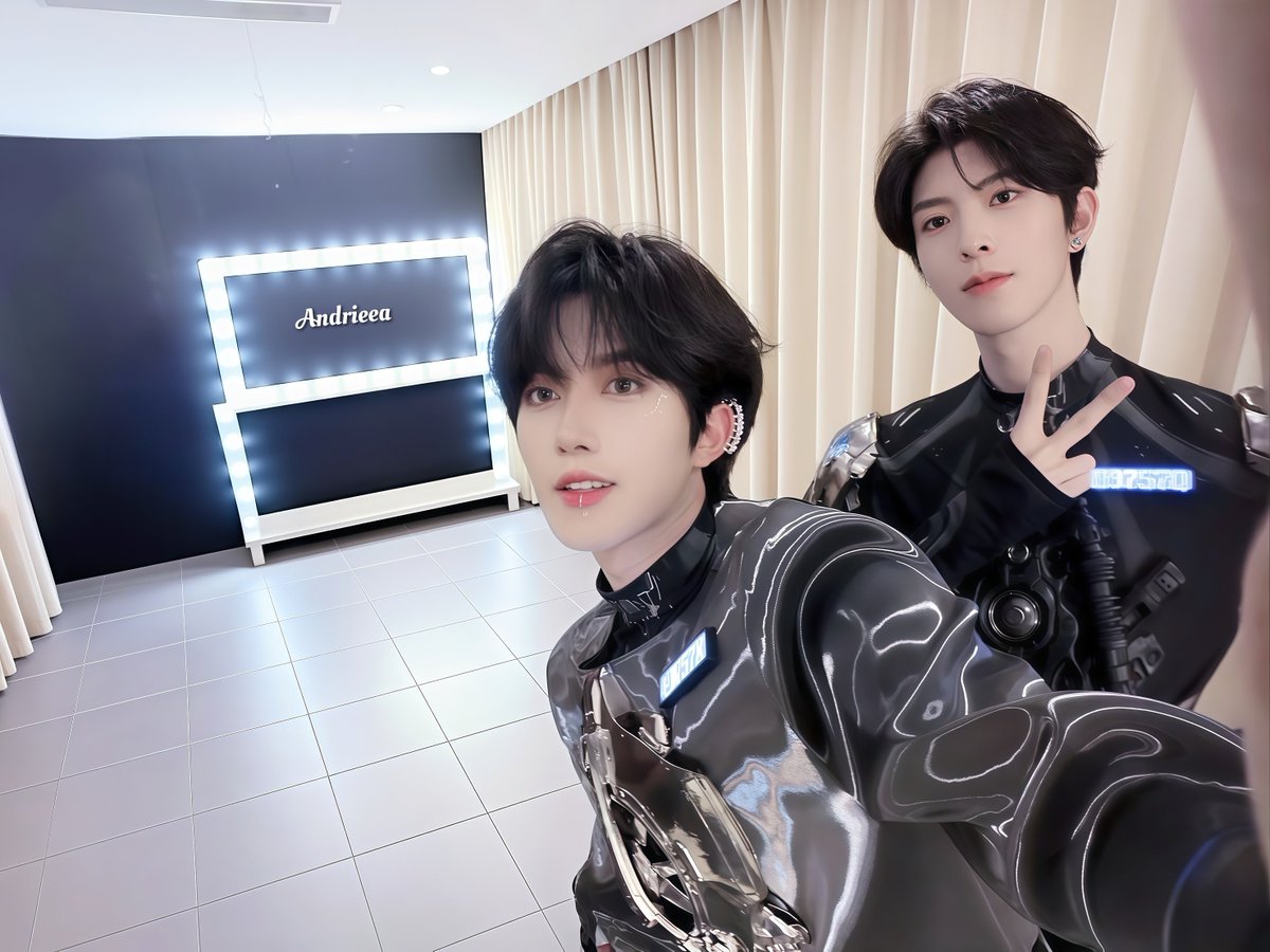 andrieea_'s tweet photo. That is a beautiful memory, and XingQiu makes that beautiful memory even more memorable! ✨

#XingQiu #星邱 https://t.co/tHZyrOClxi