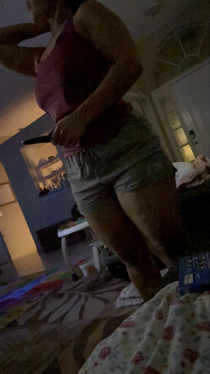 _beekeenee_babe's tweet photo. What a build… joined me on the couch after putting her baby to sleep. #thickmomma #thicklegs #natural #milf #iwanther #spyguy #roommate #bikinibabe #pawg #morecontent #follow #curves #goon https://t.co/vp0V34NEpD