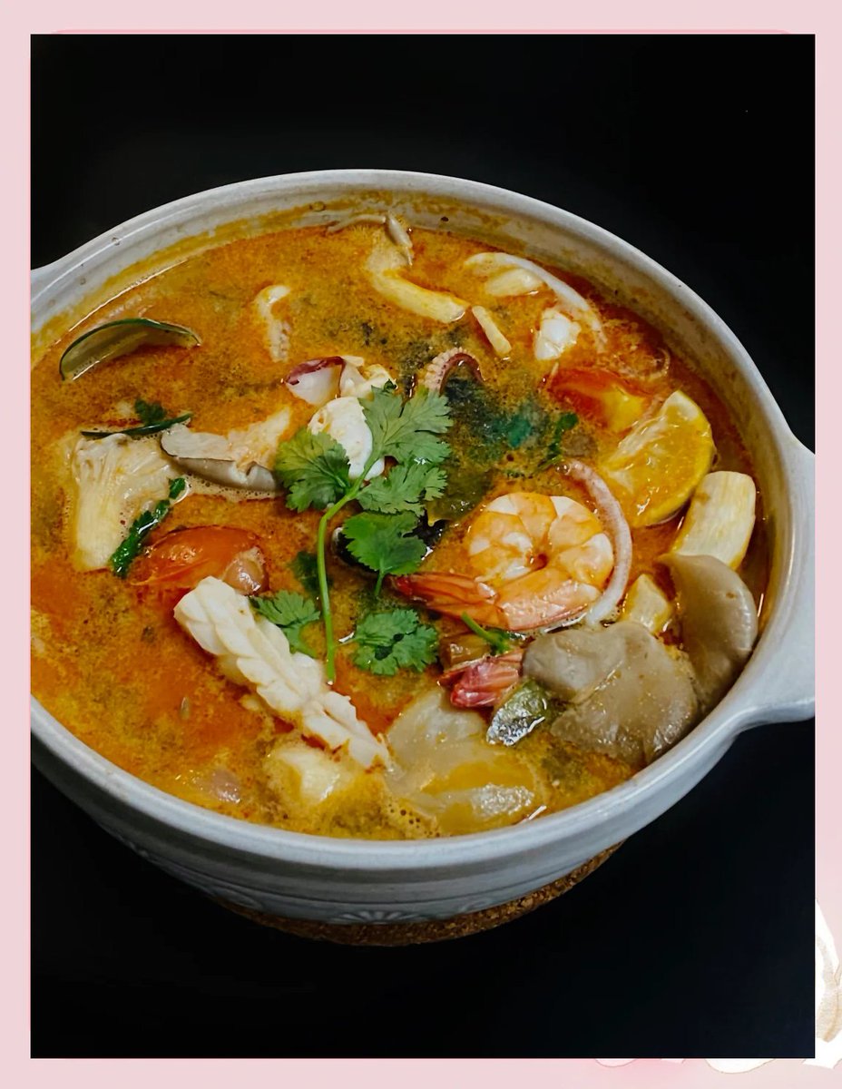 newshabbo_'s tweet photo. Tried authentic Tom Yum Goong in a hidden Thai bistro tonight—tangy, spicy, and packed with fresh lemongrass and shrimp. Absolute flavor bomb that’s way better than takeout!， https://t.co/TD2vPPruiz