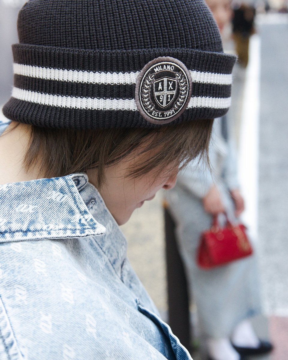ARMANI_JAPAN's tweet photo. #ArmaniExchange
街のエネルギーを映す、A|Xのデニムスタイル。
──自由な感性で、自分らしさを表現。
https://t.co/oK6RPCvVcw
#AXfw26 #Denim #HannaChan https://t.co/vnl9ZGSS7u