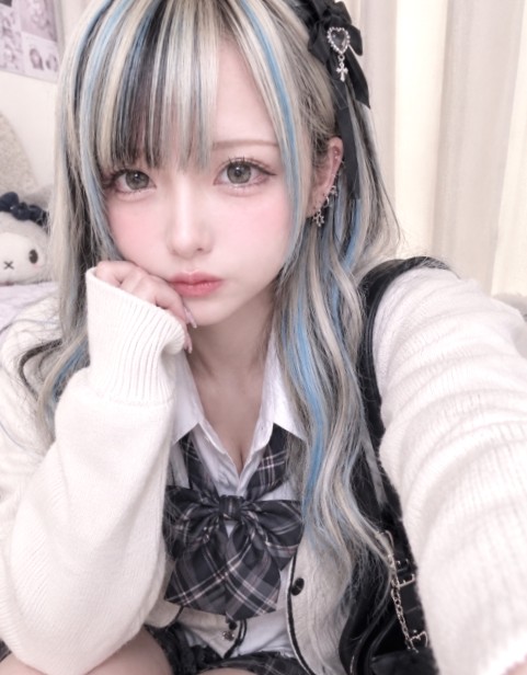 BrunoJoly11's tweet photo. 女子大生で彼氏募集中の人、多いみたい。
私もその一人で、最近は出会いのきっかけを真面目に探してます。

周りに相談しても「アプリ使ってみたら？」って言われることが増えたので、
自分なりに調べて使ってみたものを置いときます✨

これ結構良かったです💕
【 https://t.co/Rr4xVocqG5 】 https://t.co/ZOxW9Uazfn