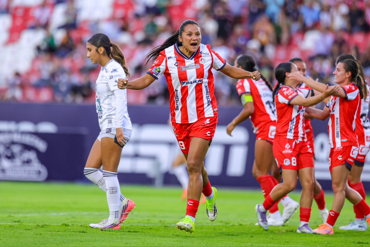 kargua10's tweet photo. #ADSLFem 🇺🇦🇮🇩
Atlético de San Luis está en plan GRANDE, uno de los equipos que ha aprovechado este nuevo formato en la Liga MX.
NO es coincidencia, el proyecto potosino lleva CONTINUIDAD desde hace varios años, PACIENCIA es lo que se necesitaba 😎👌🏼 https://t.co/f3s6W38fIF
