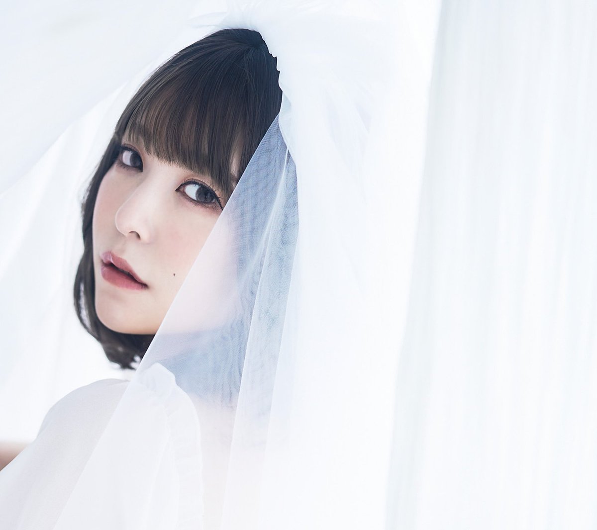 warnermusic_jp's tweet photo. #黒崎真音

＼\\ 本日発売 //／
『黒崎真音メモリアルアルバム MEMORIES LAST』

アニソンシーンに多大な足跡を遺した彼女の軌跡を称え、親交の深かったアーティスト達と共に作り上げたメモリアル・トリビュートアルバム

■完全生産限定盤
■WMS盤：特典フォトブック(A4 52P)付き

特典：黒崎真音 メモリアルフェス -MEMORIES LAST- [2027年1月10日(日)]
最速先行抽選受付シリアルコード封入

▼詳細・ご購入はこちら
https://t.co/JzC0z6mSCQ

@kurosakimaon  
#MEMORIESLAST