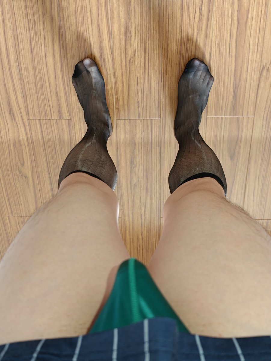 jason16640689's tweet photo. 又是周一，
这双起球了
#monday #s #socks https://t.co/juj6TIQZTR