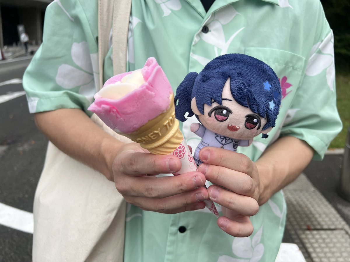 kenrairi's tweet photo. ババヘラアイスに出会ったよ https://t.co/HBFGcZIy9L