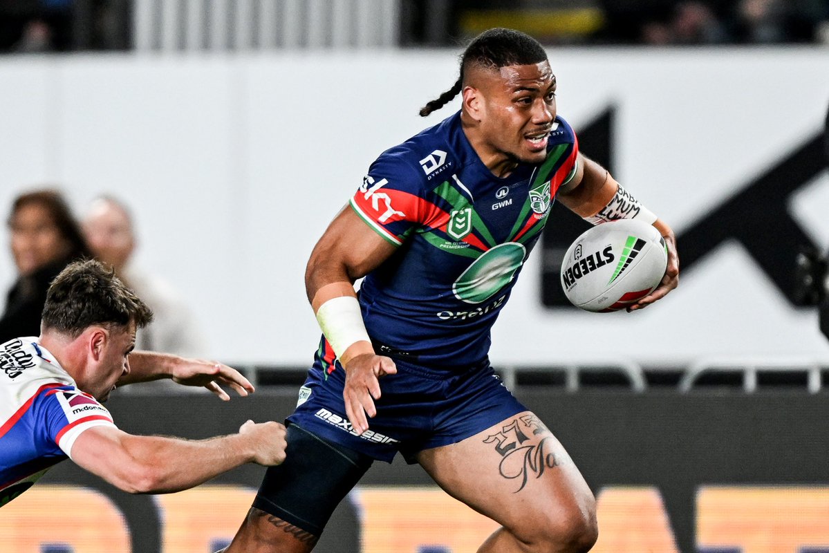 alltimeMP's tweet photo. Last game as a 20 Year Old

2 Tries
3 Linebreaks
20 Runs
189 Run Metres (47 PCM)
9 Tackle Breaks
16 Tackles (0 Missed)
On one leg

Leka Halasima, Bonafide Superstar 🤩

@NZWarriors https://t.co/aimmsGFyEP