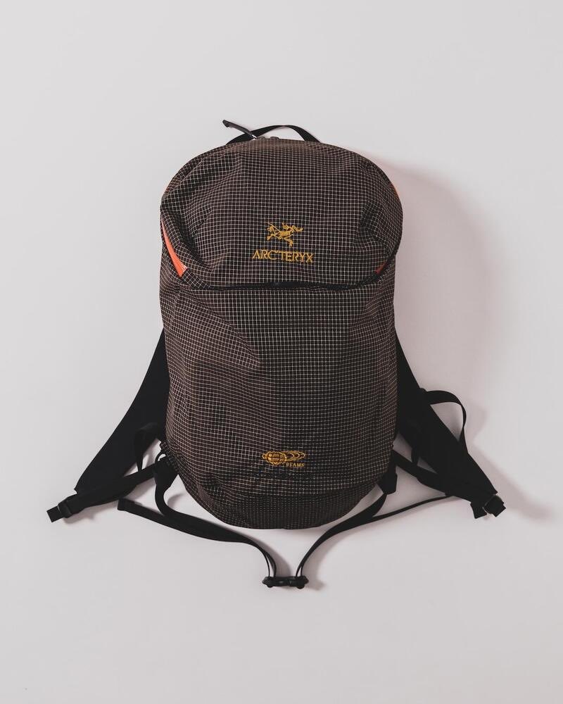 y_knman's tweet photo. まって、ARC'TERYX × BEAMSの配色最高すぎない？ https://t.co/4ISn6kJwlR
