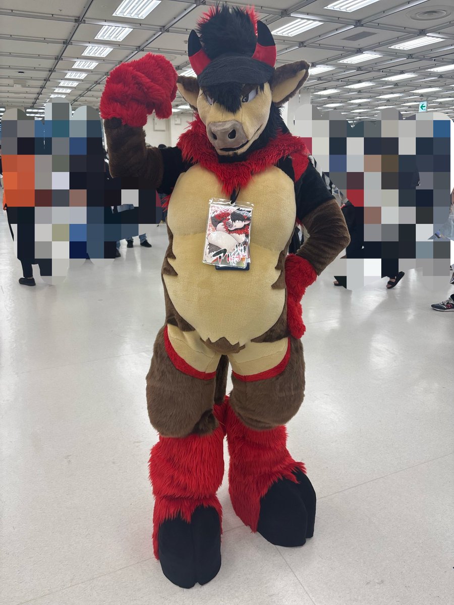 kozirake's tweet photo. アルドさん！
ムチムチムキムキの牛さん！ぶっちゃけどストライク！素敵！
ハグ心地もとても良かった…

あと色んな魅力ポイントあるけどでっかい蹄良いなって https://t.co/3GrE6c9LTI