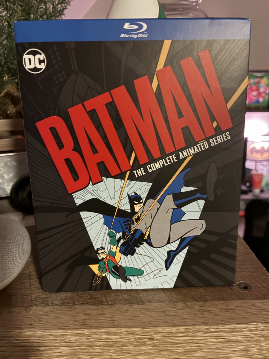 CannoliSasqtch's tweet photo. Another physical media win.  One of the best animated series ever created.  #batman https://t.co/H7eVWTJ27V
