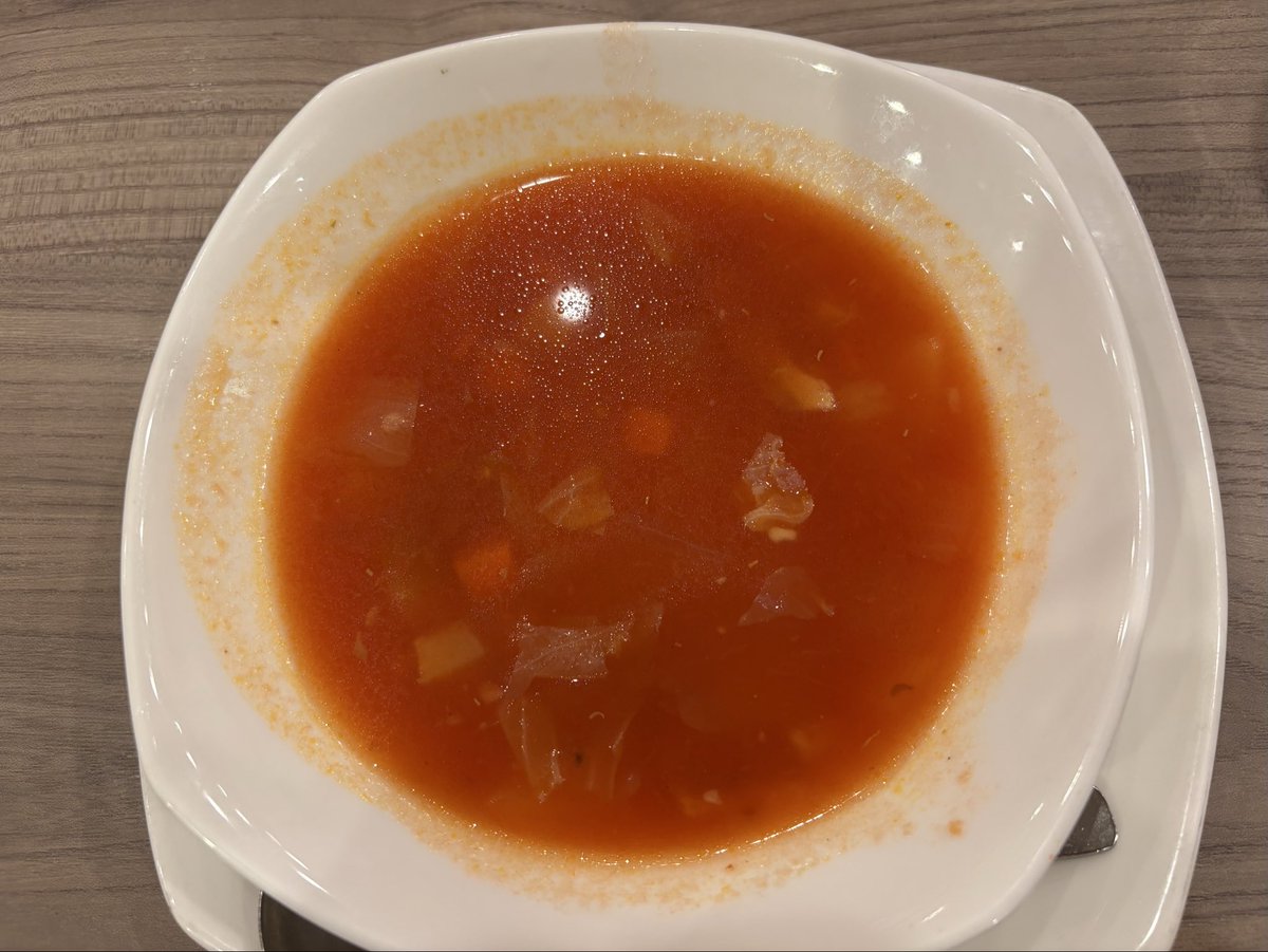 zhimonnu_kotori's tweet photo. イタリアンが好きすぎる🇮🇹
気が付けば通っているお店ですが、味も良くてスタッフさんも丁寧で内装も雰囲気も素敵なので好きにならない訳がない✨️😭✨️

トマト、チーズ、大蒜、ベーコン…
ミネストローネスープが絶品なの💕 https://t.co/YiGxFEwwPW