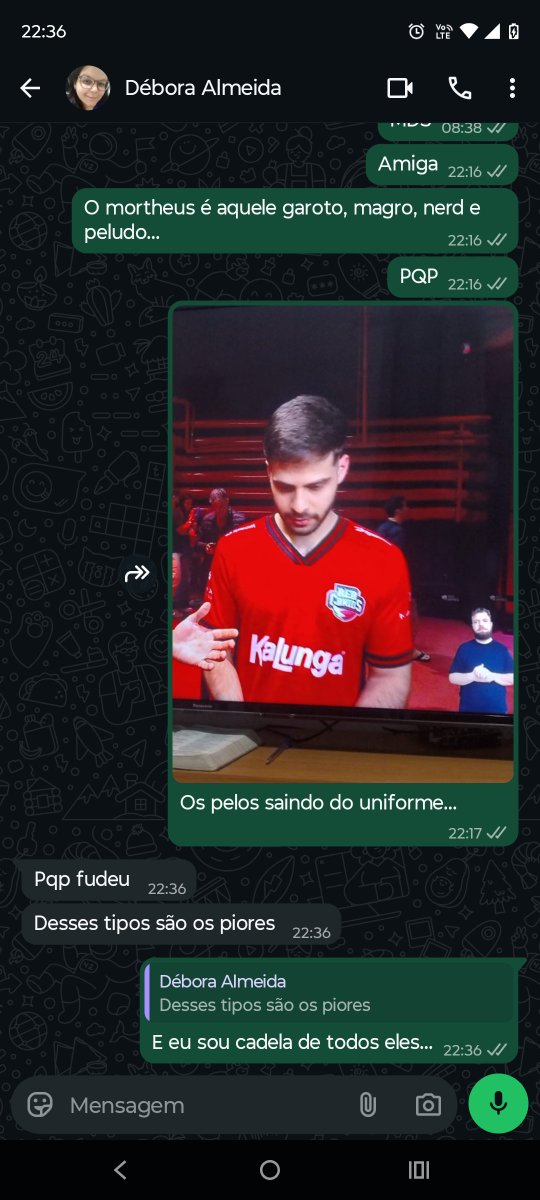 Garotxynha's tweet photo. Eu e @dekacampozz na conversa mais tranquila... @Morttheus perdão amore, mas é sobre isso! https://t.co/nBbuVYuXcV