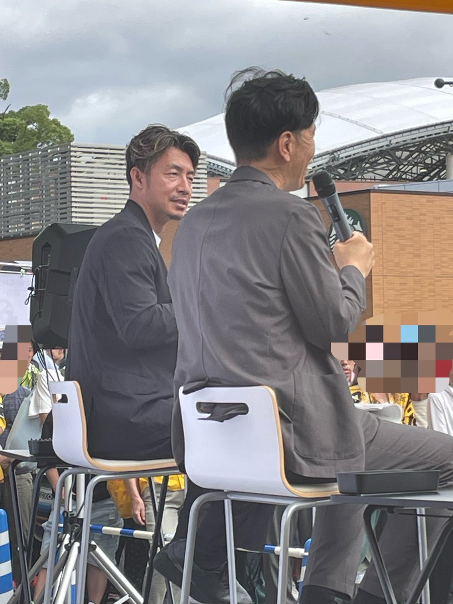 3tvbox's tweet photo. デーゲーム前のコロワ甲子園は
鳥谷敬さんお目当てのファンで立ち見状態です！

#熱血トークショー
#14時テーテレ https://t.co/PmIY3kIPa6