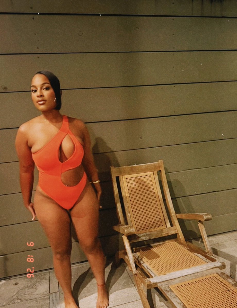 etionne's tweet photo. orange you glad you seen these?🍊💦 https://t.co/WcRiWSOPfz