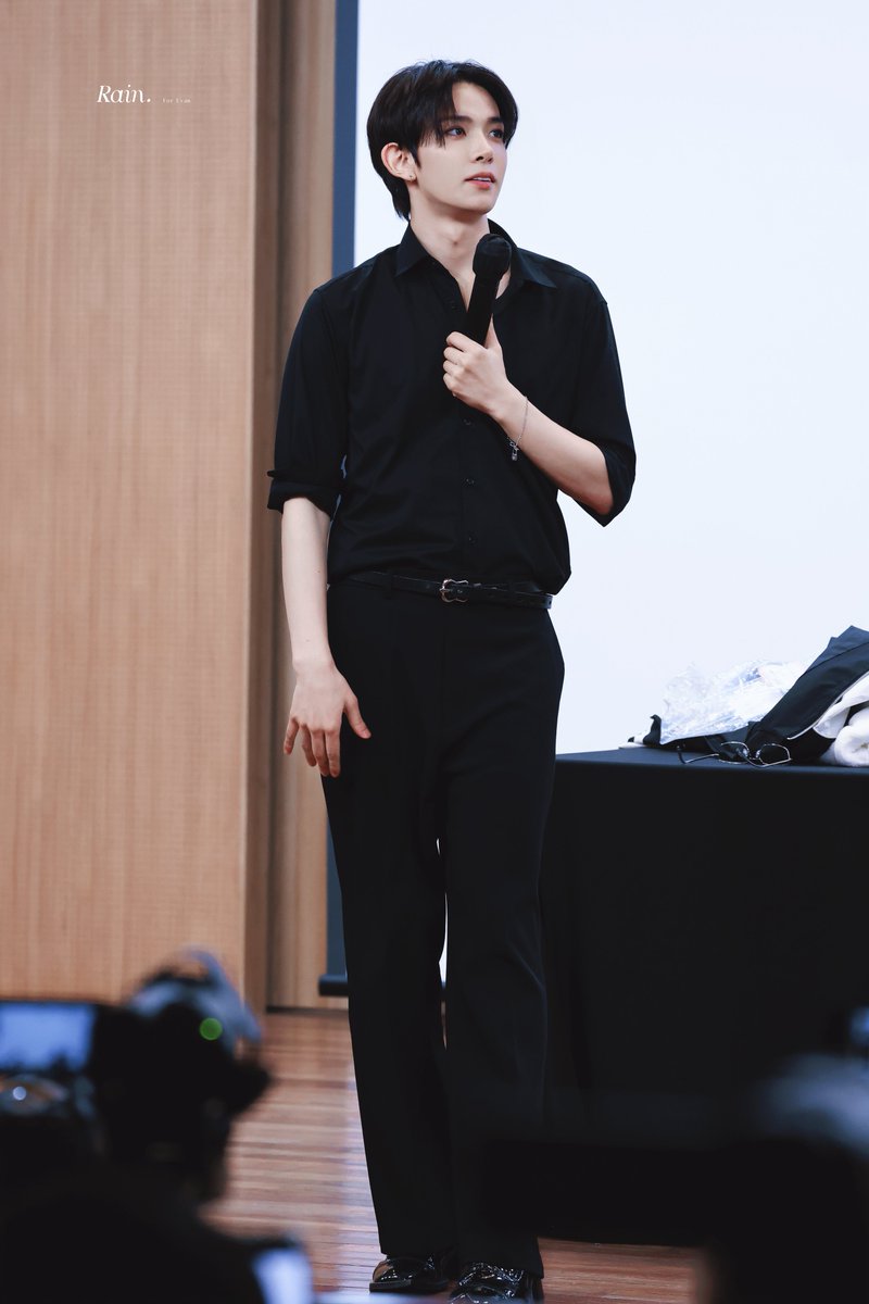 realtomatohee's tweet photo. RT @RAIN_011015: 260920

#EVAN #에반 #HEESEUNG #희승 #ヒスン https://t.co/g0QAr2puZG
