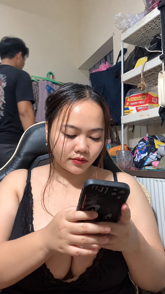 MonicaReeeee's tweet photo. Syaboba Live

https://t.co/qzbciyfDyN https://t.co/HXqDlR9fpG