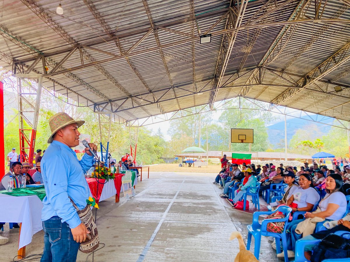 CarlosMarioCalv's tweet photo. Hoy acompañamos la Asamblea Comunitaria del Proyecto Nasa, en Toribío, fortaleciendo los Mandatos del Movimiento Unidad, la participación política y el análisis crítico del momento que vive el país y de las políticas del Gobierno Nacional.

Desde los territorios seguimos construyendo colectivamente nuestra agenda de defensa de los derechos, la vida, la autonomía y la dignidad de nuestros pueblos.