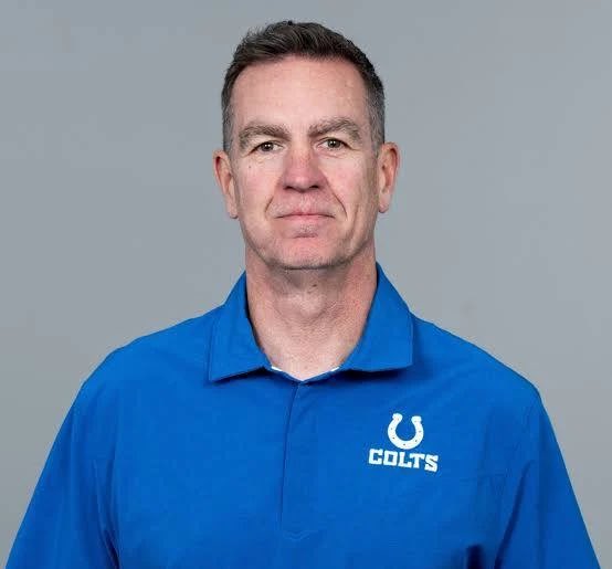 Pones2Warren's tweet photo. Look at this fucking dork coaching my defense deadass what does this guy even do I could pickup a fuckin alcoholic random dad at an indiana highschool football game who could scheme a better defense #stonehim #digemupandtellhimd1eagain https://t.co/SQ9TexwDfe