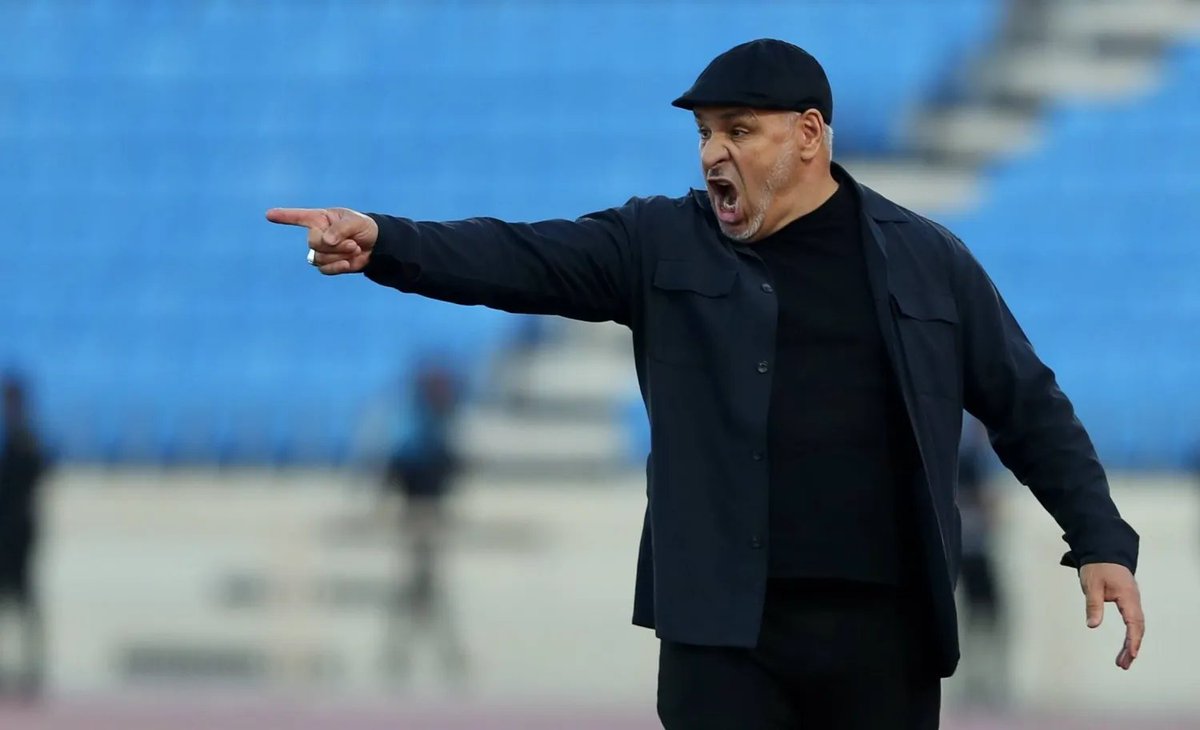 Ma7rez7's tweet photo. بن زكري مدربا لنادي الاهلي 
قريبا...
#الاهلي https://t.co/qactSdMr0T