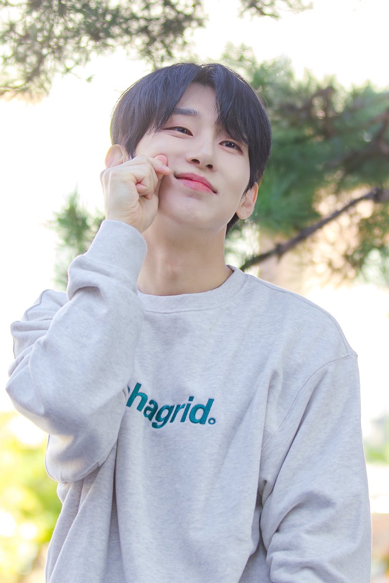 re_M0NG's tweet photo. 260920 • 아나키스트 퇴근길

#정재환 배우님

☀️
어김없이 나온  볼찌부 하트 🫰🏻🫰🏻 https://t.co/k3wV3ieUKe