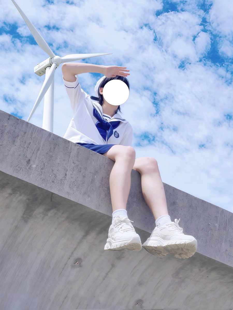 daydreamer0907's tweet photo. 晴空 高台 风车 https://t.co/0dCvJmhMZ2