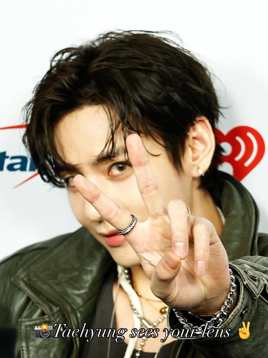 VonTidal's tweet photo. Devon Guzzie, a professional photographer and video producer, has posted close-up shots of Taehyung from the iHeartRadio Music Festival red carpet. He previously captured him at TIRTIR’s Los Angeles pop-up.​​​​​​​​​​​​​​​​​​​​​​​​​​​​​​​​​​​​​​​​​​​​​​​​​​

“@‘thv and the lens just understand each  other 📸 
V Kim Taehyung of BTS solo close-up pics on the iHeartRadio Music Festival red carpet at T Mobile Arena in Las Vegas.
Him acknowledging the camera is the MOMENT!”
🔗 https://t.co/0gDib7By2J 

Taehyung’s every photographer’s dream muse!!✨