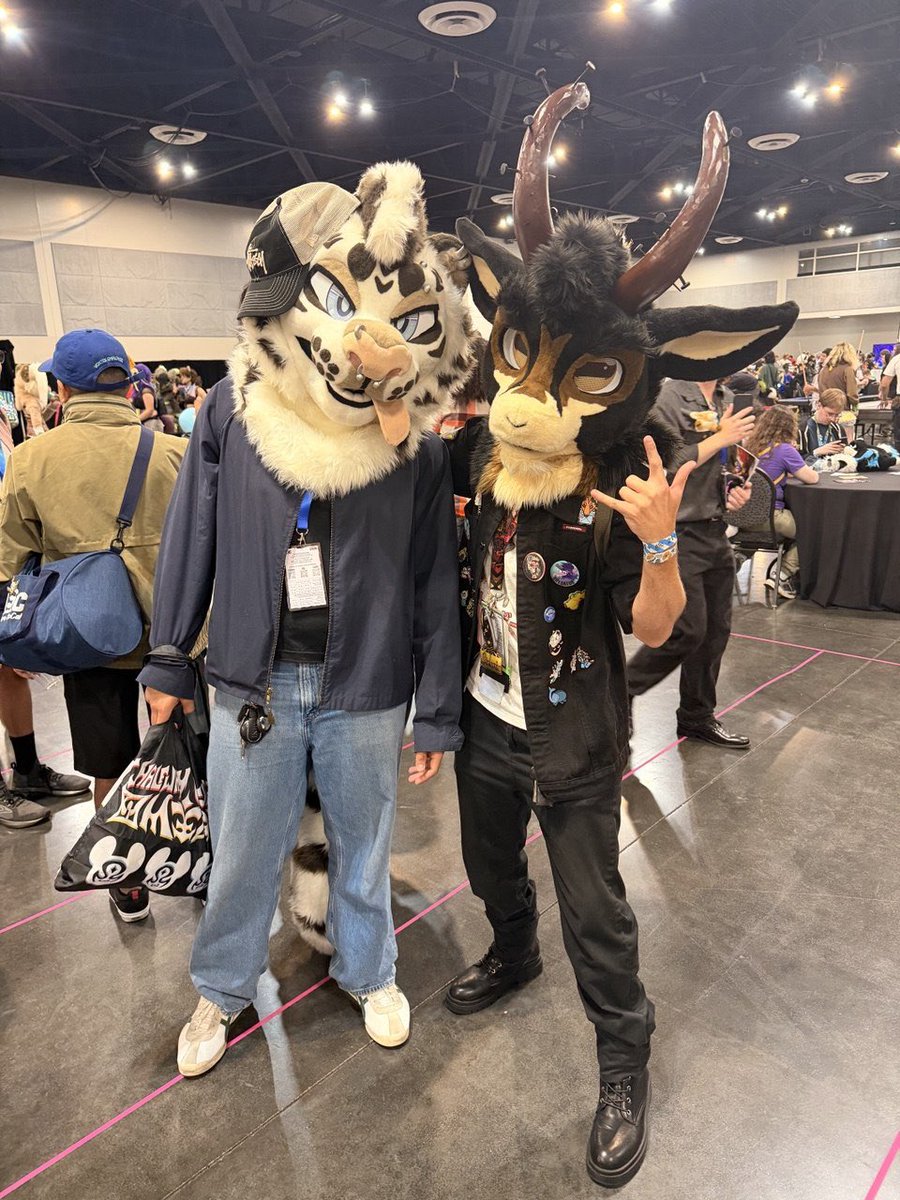 tinnedfishfan's tweet photo. shoutout to the Billy and da dwifterrrr at the deadlock meet up 🫶🤔🤔🤔 https://t.co/sIdmv8WXQQ