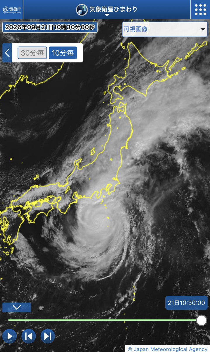 ICCHY8591's tweet photo. おっと。。。
気づけば台風25号、パワーアップ⤴️してるじゃねーか。

#台風25号 https://t.co/TELDIw2ez4