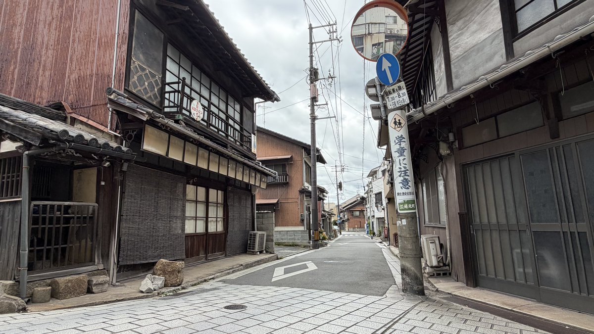 rougetwin5's tweet photo. 昨日の東四国サクッと🚙、さすがSW、、室戸岬、徳島、高松市内は観光客たくさんでしたね

今日はいい曇天
地元観光スポットもたくさんのお客さんも、一歩路地に入るとゆったりとした日常に https://t.co/0Z9wC1TlBj