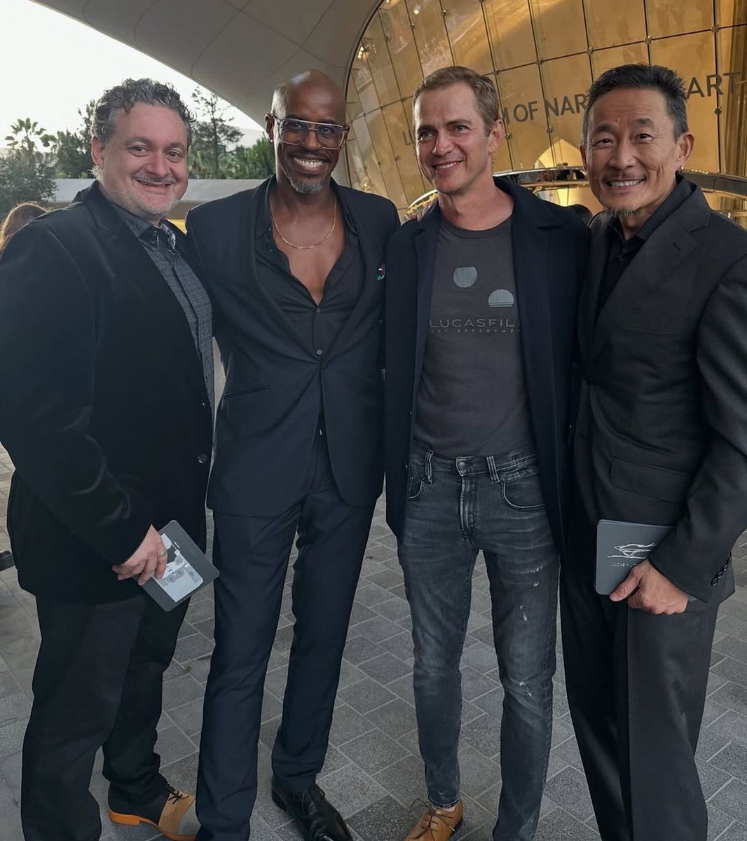 StarWarsRenmei's tweet photo. Lucas Museumのセレモニーには、多くの著名人やルーカスの盟友、スター・ウォーズ ファミリーが参加📸 https://t.co/mdzrZpAQLa