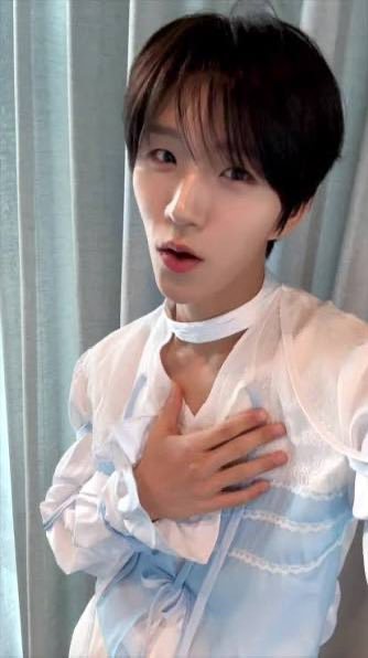 er_o3o's tweet photo. @sjdjq4rl 아이돌 기본 소양이 와꾸이거늘… ㅉㅉ….. https://t.co/GlyyNM9eiI
