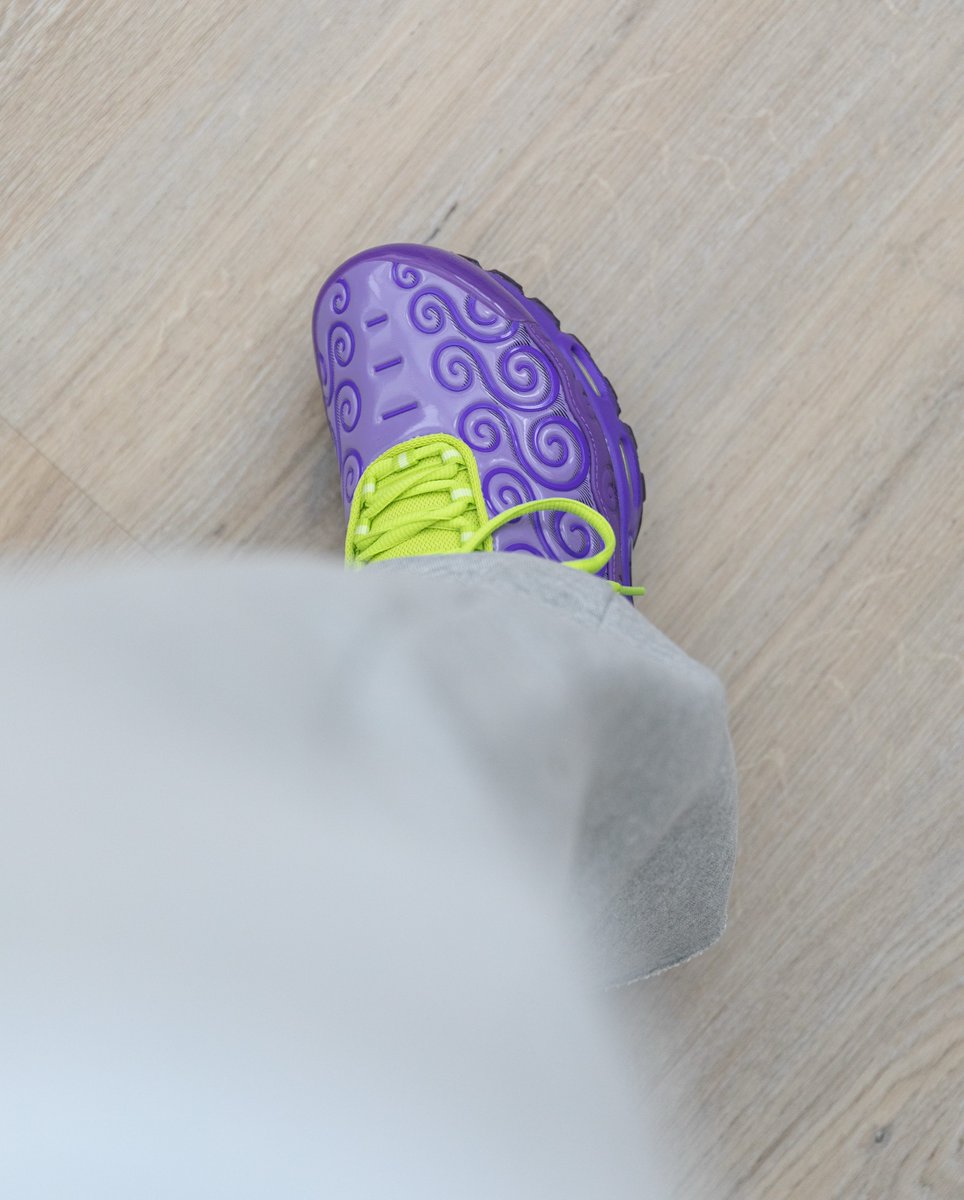 houseofheat's tweet photo. One Piece x Nike Air Max Plus "Gomu Gomu" 🍇

• September 25th
• $210 https://t.co/BA4ZtpTC2c