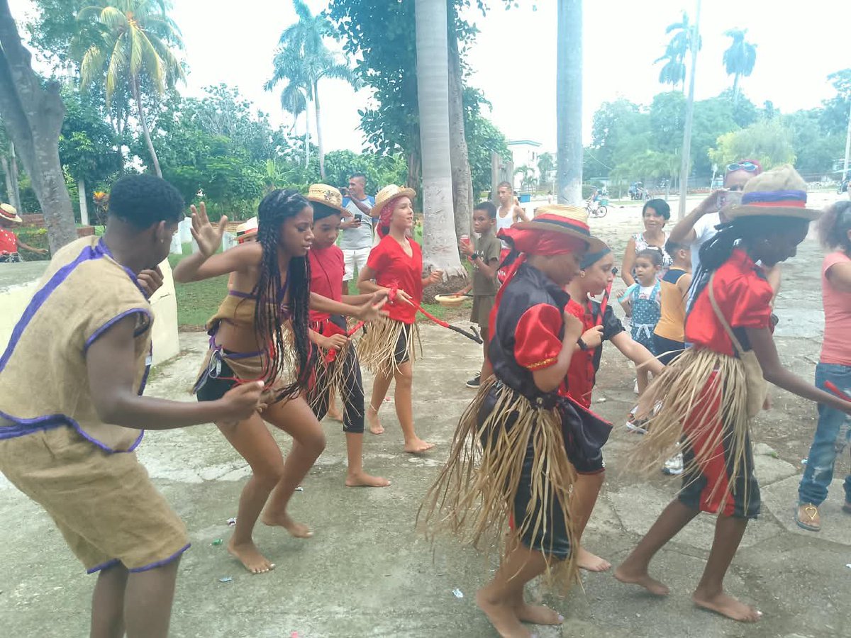 Yoamel_Acosta's tweet photo. Comienza la semana de la Cultura Liseña @CubaEsCultura #LaLisa #CubaEstáFirme https://t.co/I70rI6iXaI
