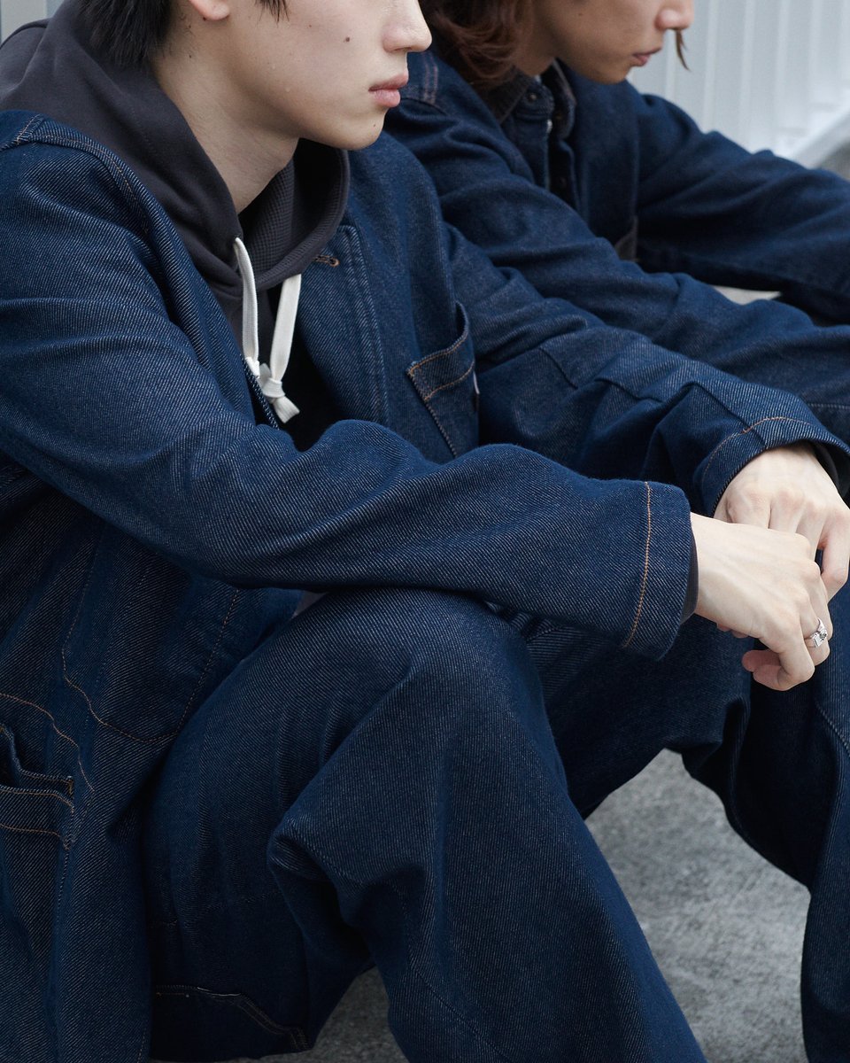 ARMANI_JAPAN's tweet photo. #ArmaniExchange
個性を映す、A|Xのデニムスタイル。
──自由な感性が、都会の躍動と響き合います。
https://t.co/oK6RPCwt24
#AXfw26 #Denim #HannaChan #AoiKise https://t.co/ZceUkIZGp8