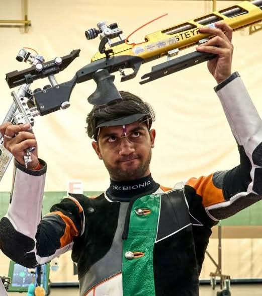 TheKhelIndia's tweet photo. 🚨 INDIAN MEN’S 10M AIR RIFLE TEAM WINS THE SILVER MEDAL FOR INDIA! 🥈

The Trio of Rudrankksh, Himanshu &amp; Parth wins first medal for India at Asian Games 2026

Indian Team Overall Score: 1890.1

WELL DONE BOYS! 🔥🔥🔥 https://t.co/wpoQIbNkVH