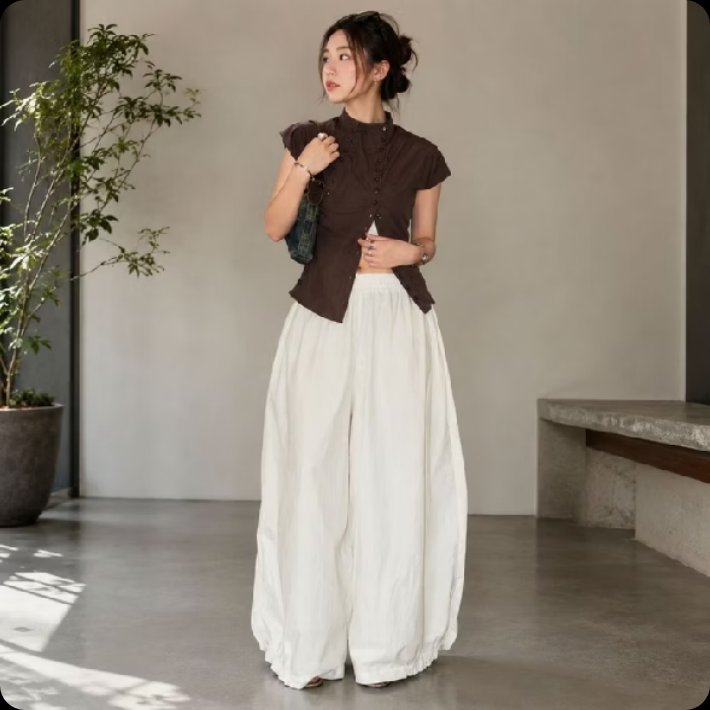 sunflow2_'s tweet photo. BUAT YANG MULAI BOSEN SAMA JEANS MODEL ITU-ITU AJA‼️

Barrel pants bisa jadi opsi baru. Siluetnya unik tapi masih gampang dipakai daily✨ https://t.co/PQ9lrInVU1