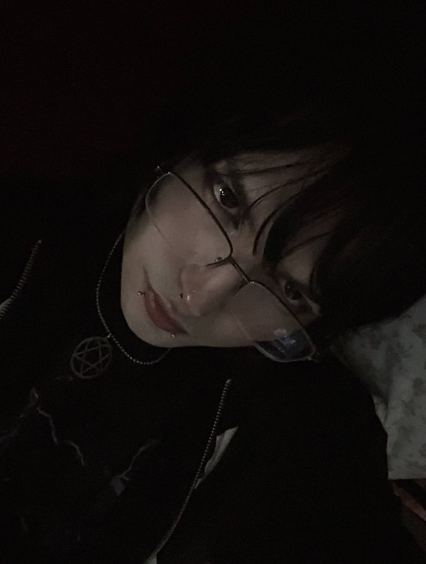 putridpriest's tweet photo. do the glasses stay on or off? https://t.co/Fsx5Jxma00